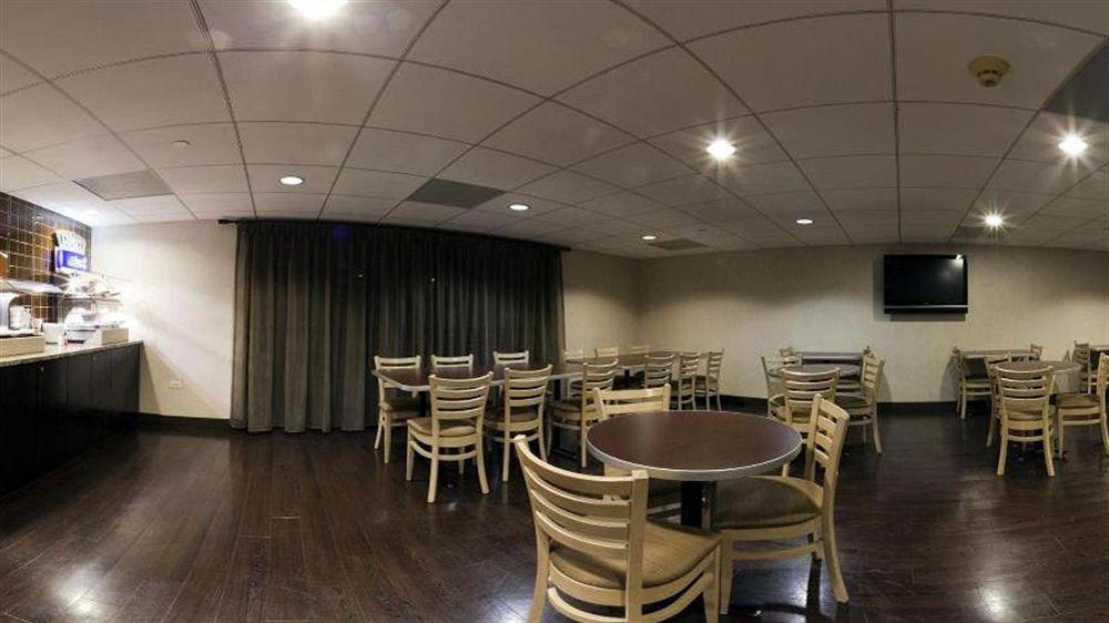 Holiday Inn Express Chicago-Palatine/North Arlington Heights Exterior photo