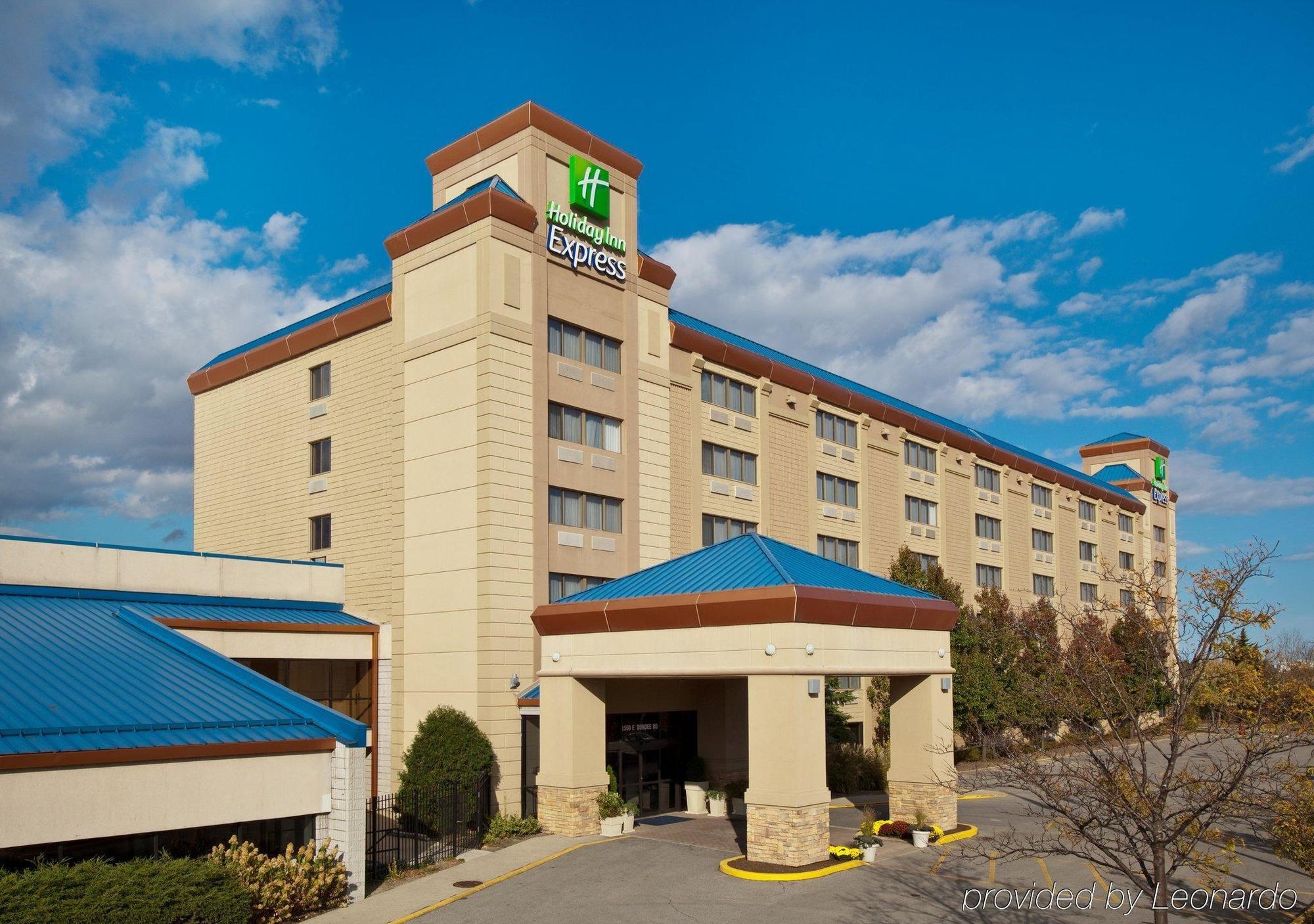 Holiday Inn Express Chicago-Palatine/North Arlington Heights Exterior photo